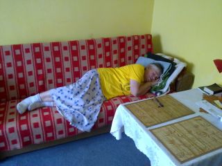 … a po pysznym posiłku krótka drzemka :-)